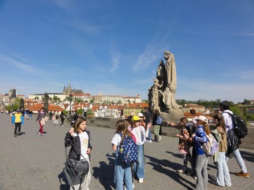 Rychlovka na Karlově mostě a bojovka na Kampě - 3.A