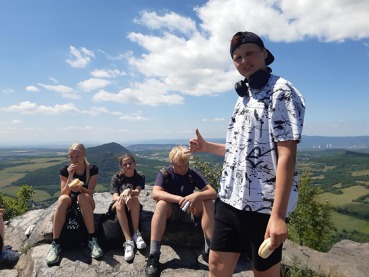 Výstup na Bořeň - 7.B