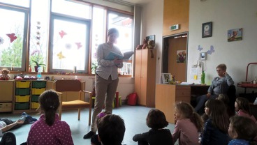 Celé Česko čte dětem - paní Tschornová