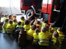 MŠ - Návštěva hasičů, žlutá třída (23. 5. 2017)